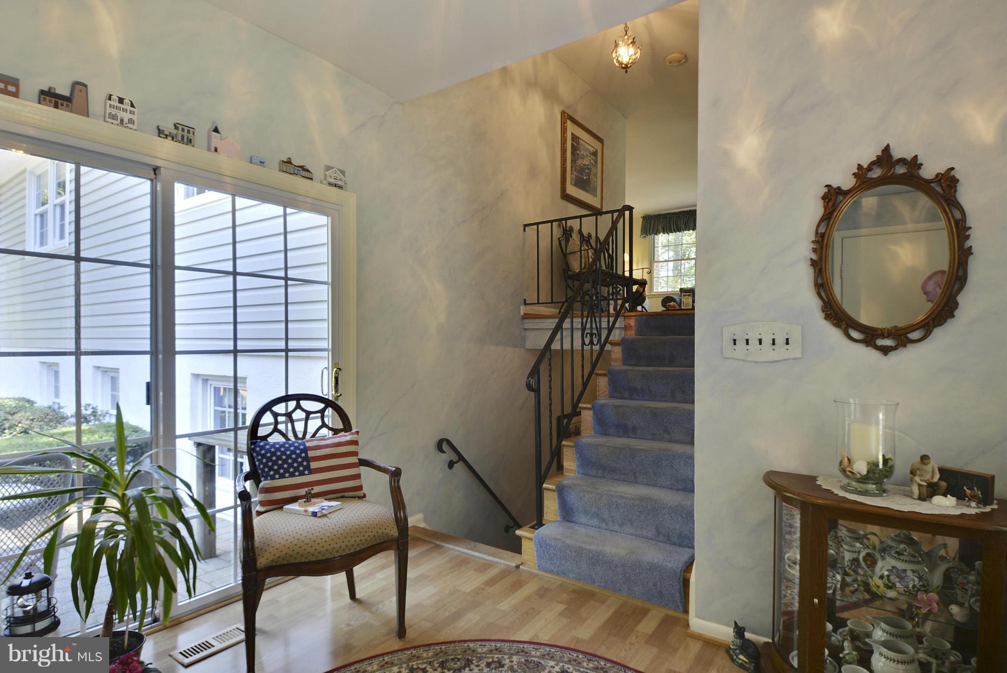 221 Hickory Point Road Pasadena, MD 21122 - Photo 5 of 30 Interior (General)