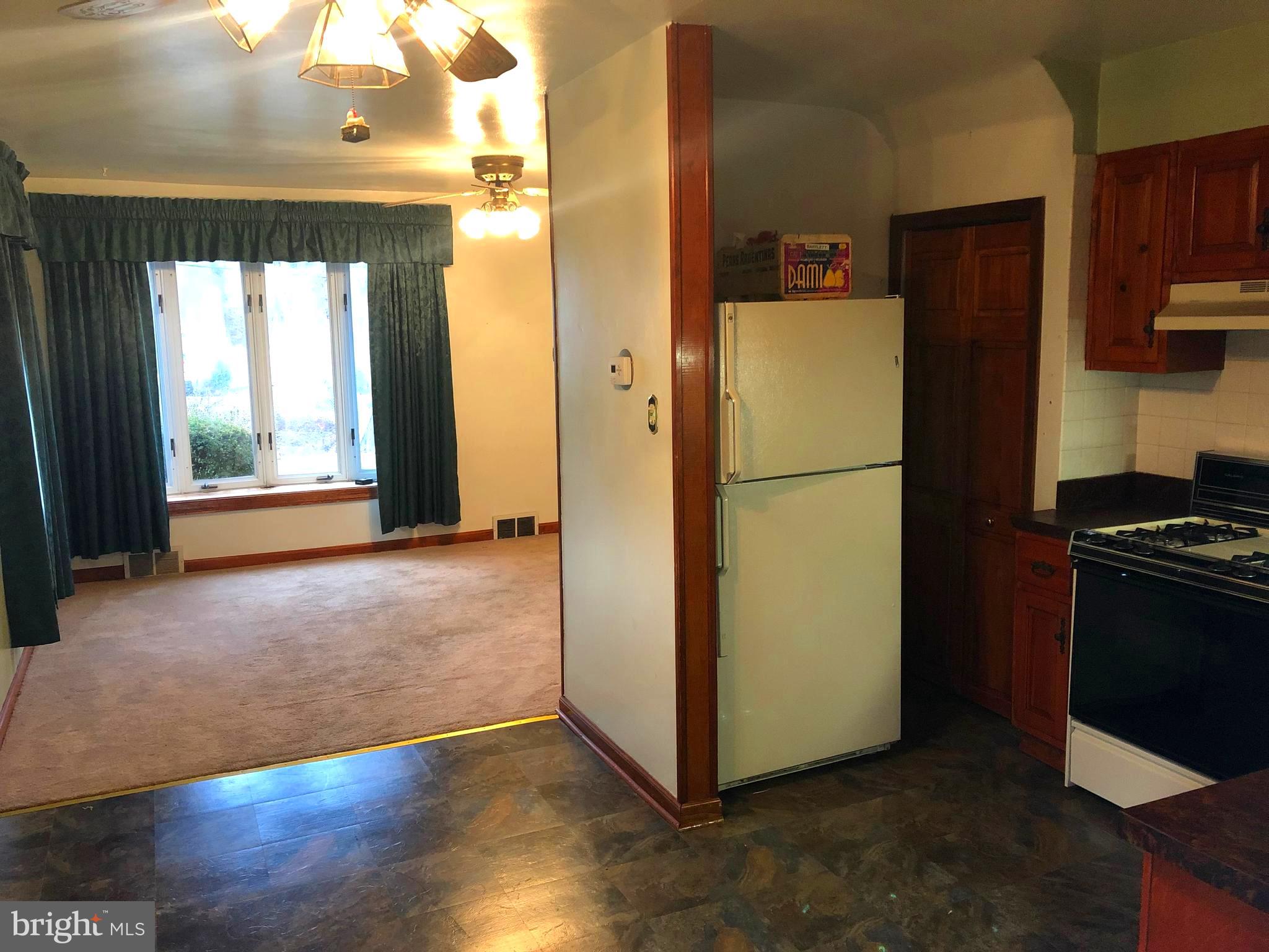 8606 Old Line Road Philadelphia, PA 19128 - Photo 7 of 14 Kitchen