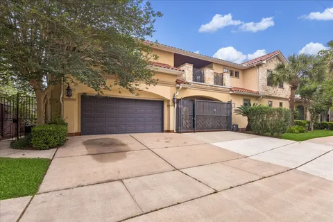 $1,699,000 | 4601 Birch Street, Bellaire, TX 77401
