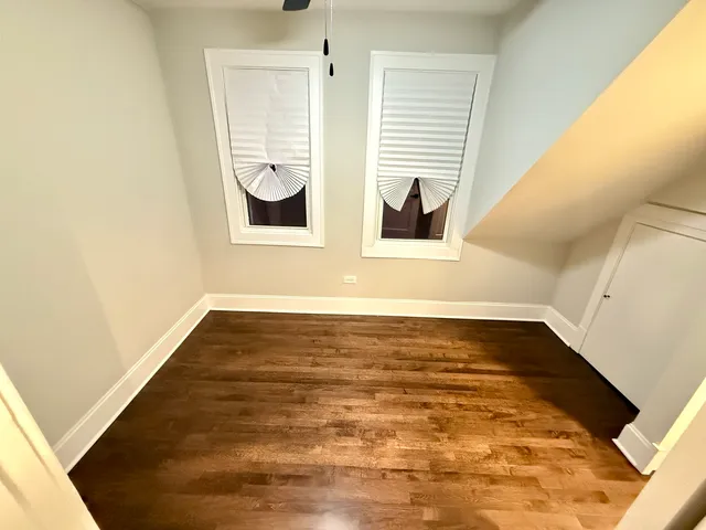 $1,960 | 5942 West Eastwood Avenue, Unit 2, Chicago, IL 60630