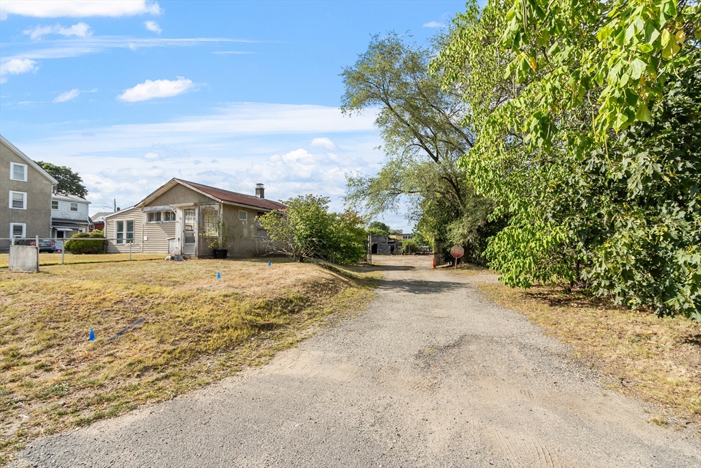 14 Cross Street Woburn, MA 01801 - Photo 4 of 12