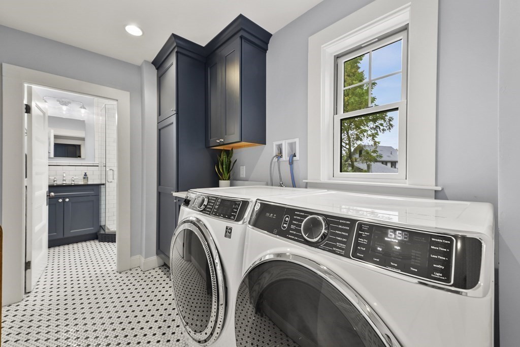 20 Columbus Avenue Beverly, MA 01915 - Photo 18 of 39 a utility room with dryer and washer