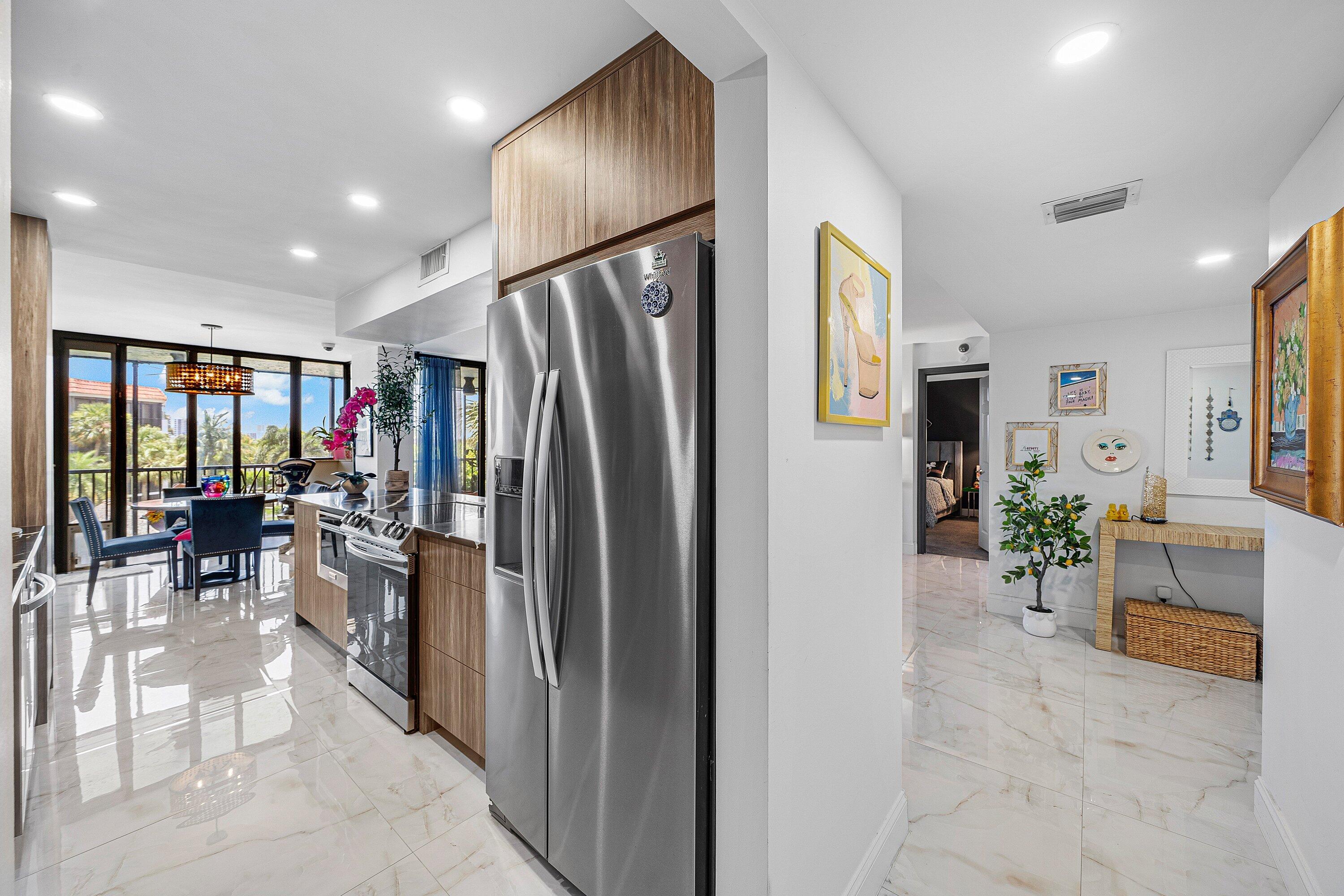 800 Jeffery Street, Unit 307 Boca Raton, FL 33487 - Photo 11 of 36 015-800JefferyStreet-307-BocaRaton-FL-33