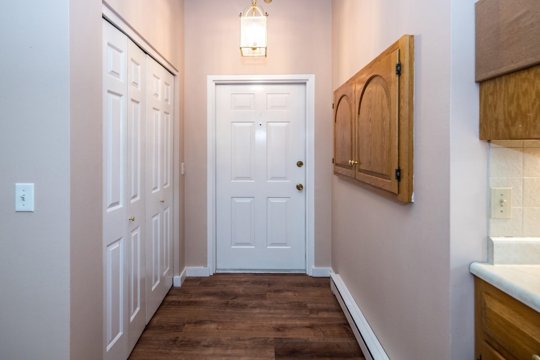 24 South Main Street, Unit 6 Rutland, VT 05701 - Photo 8 of 21