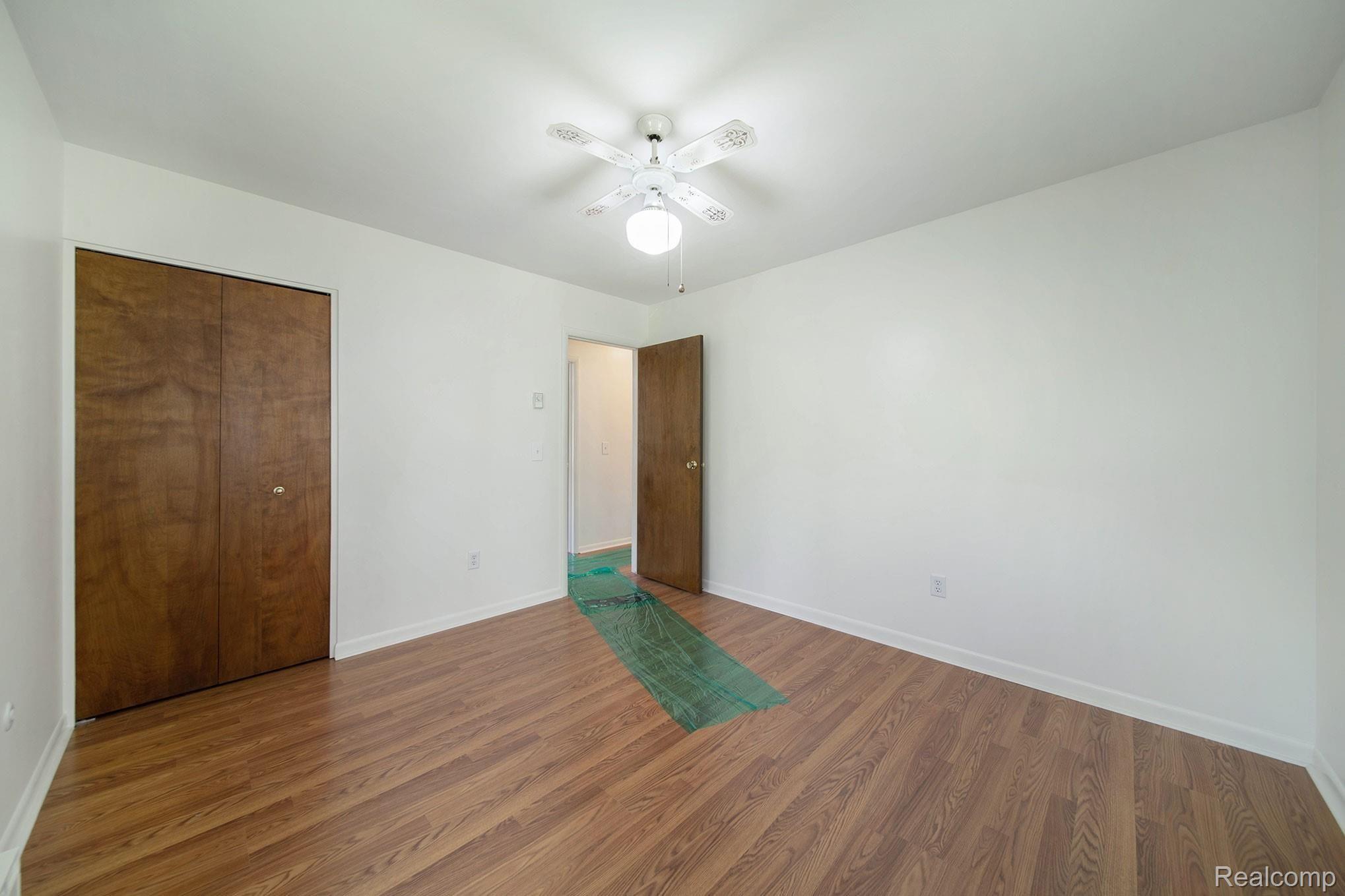 3677 Gregory Road Gregory, MI 48137 - Photo 11 of 23 3677-Gregory_14.jpg