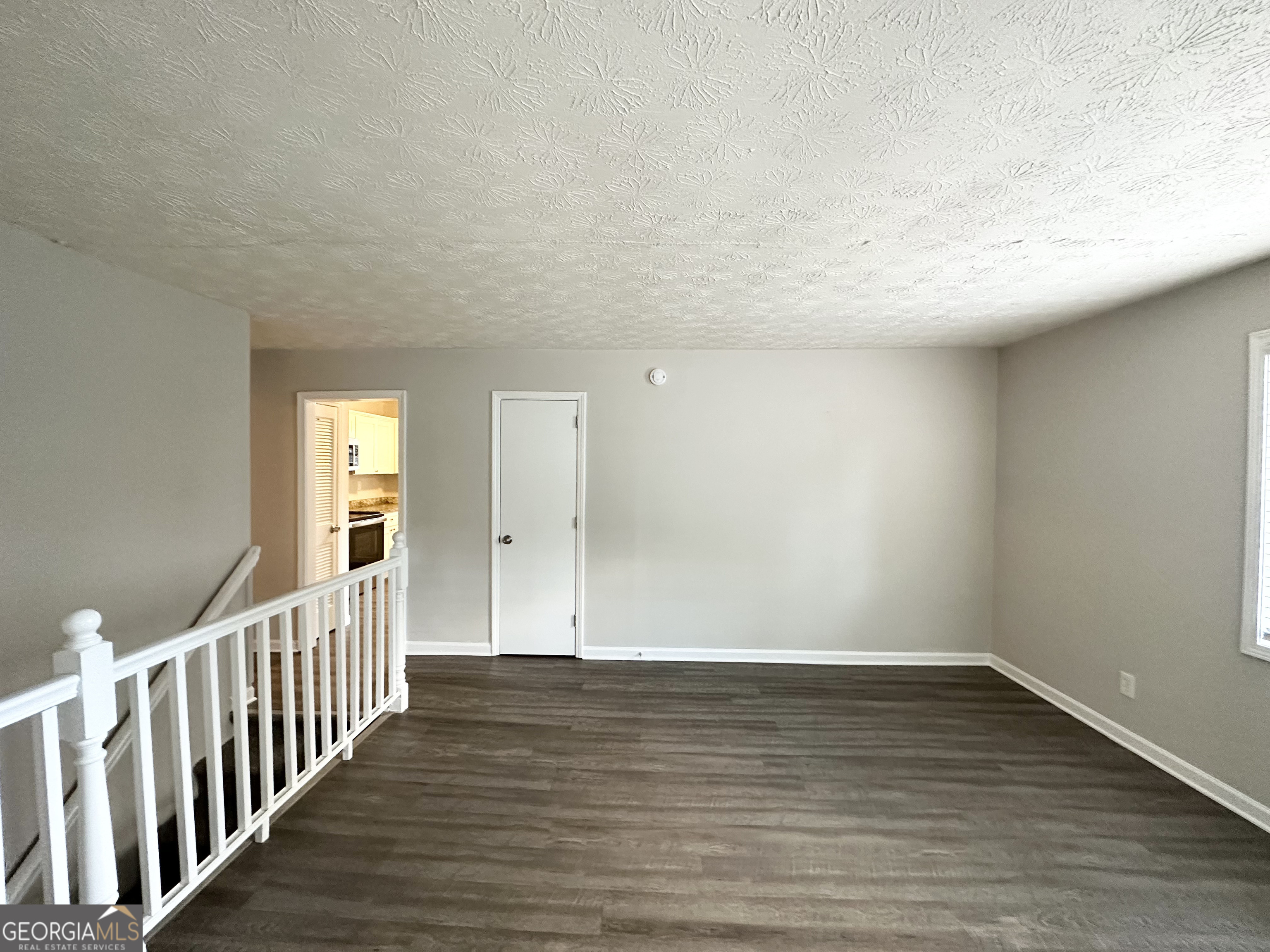 2370 Tiffany Circle Decatur, GA 30035 - Photo 6 of 36