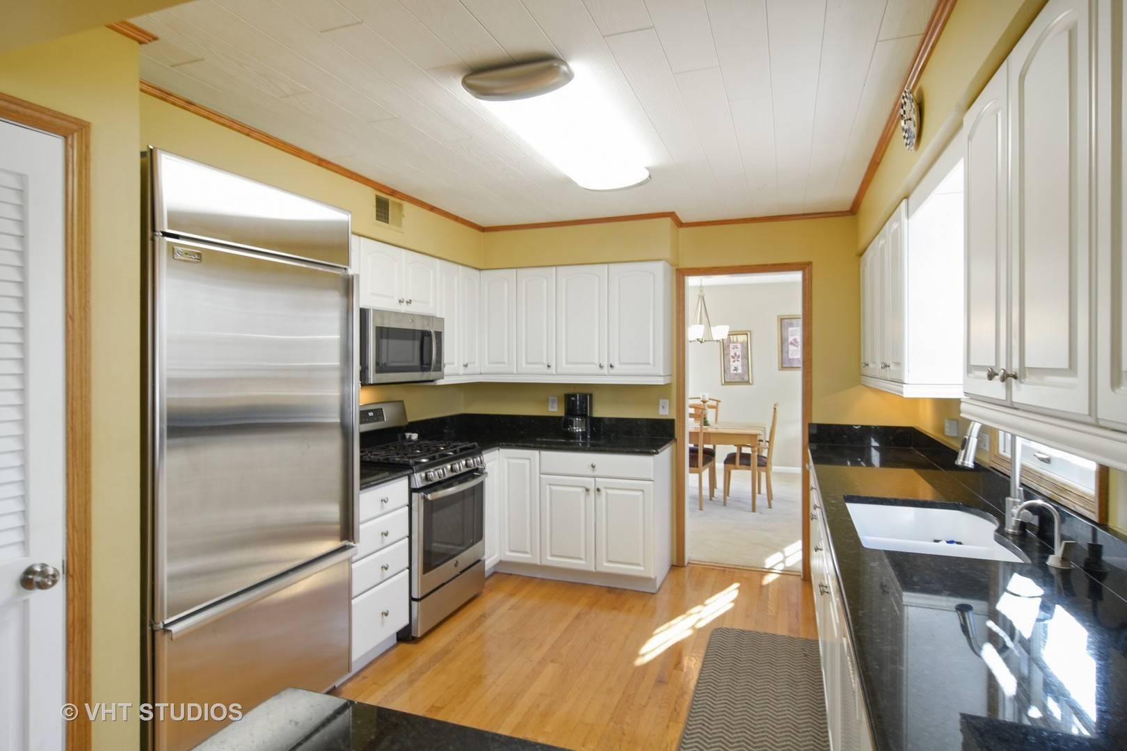 253 Bradwell Road Inverness, IL 60010 - Photo 5 of 25