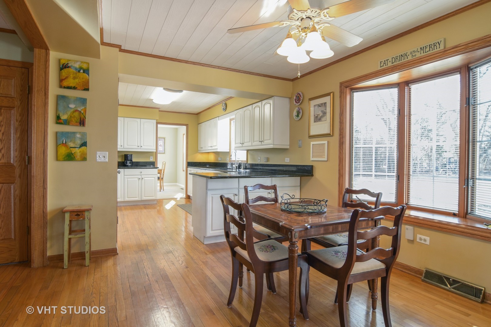 253 Bradwell Road Inverness, IL 60010 - Photo 6 of 25