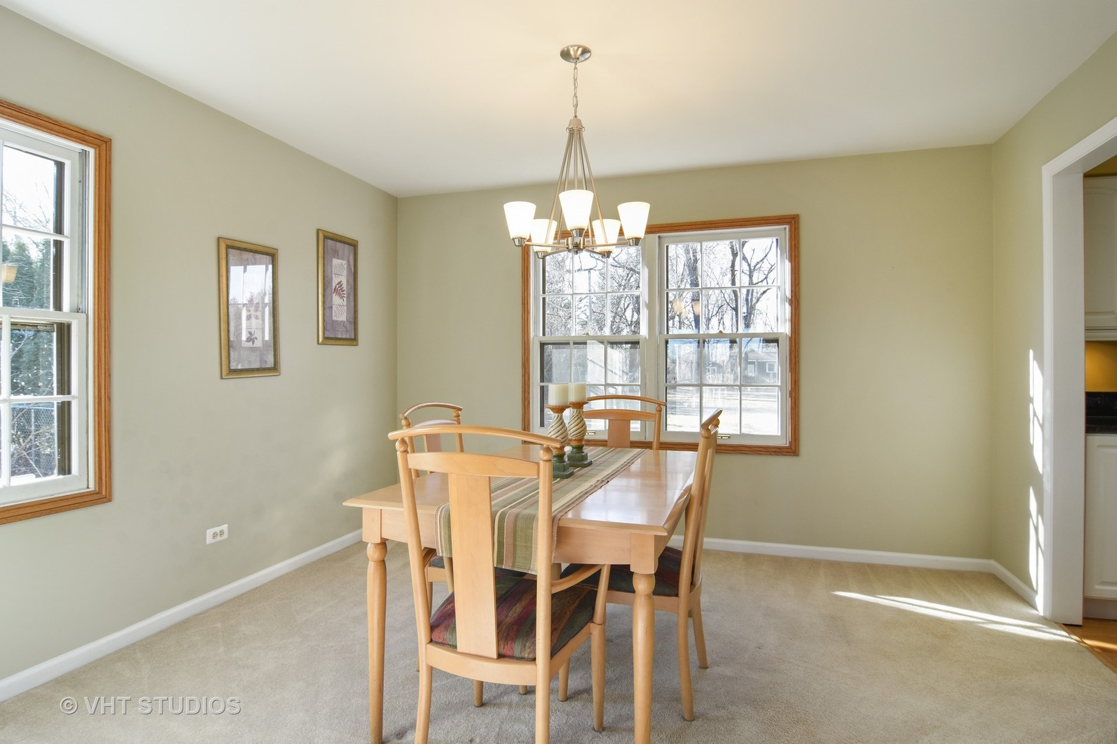 253 Bradwell Road Inverness, IL 60010 - Photo 7 of 25
