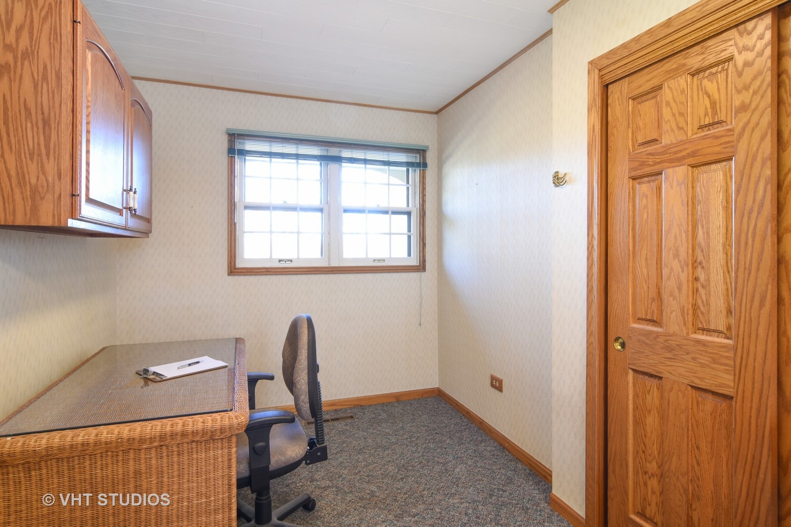 253 Bradwell Road Inverness, IL 60010 - Photo 9 of 25