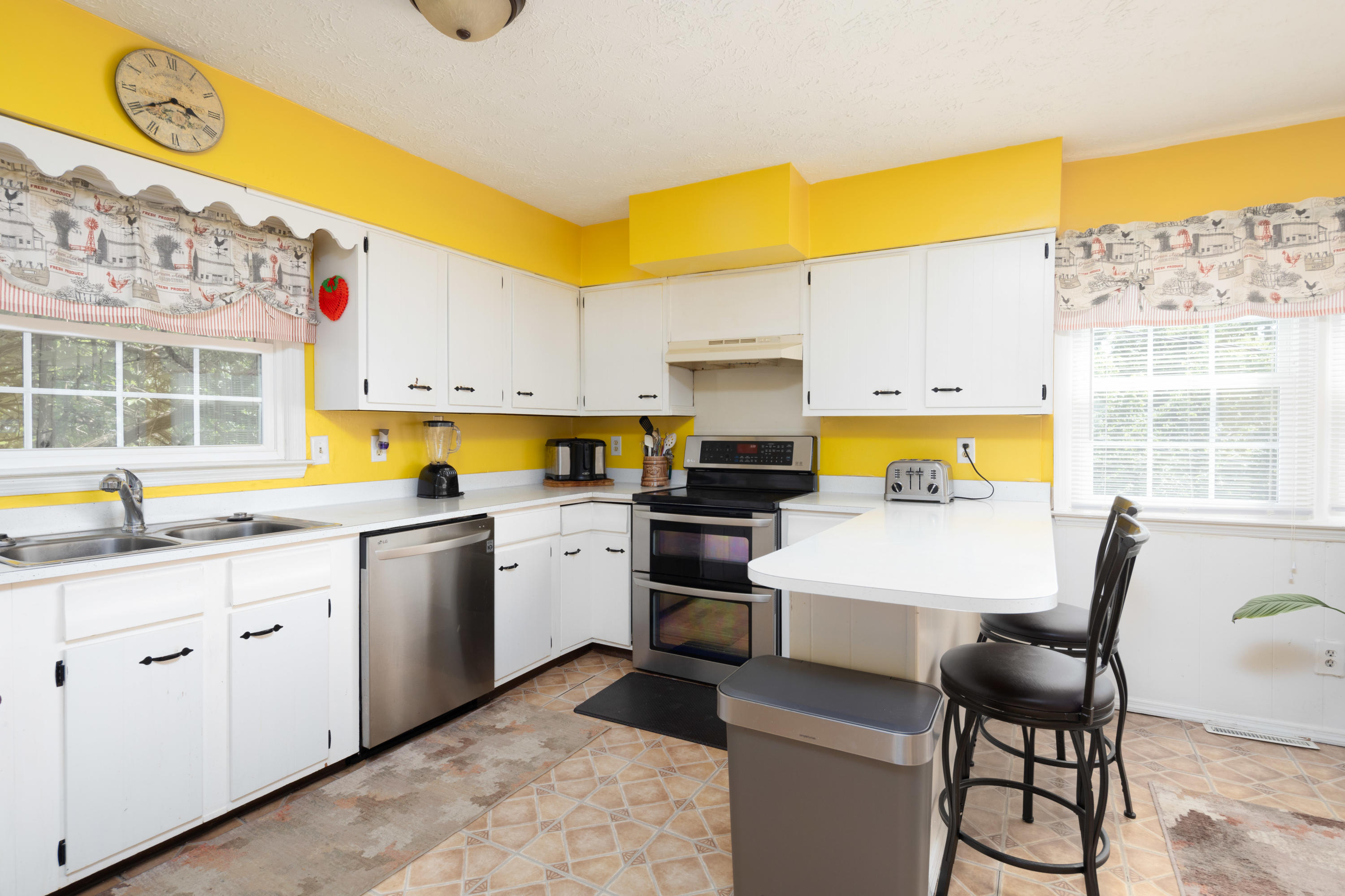 1024 Castleton Way Lexington, KY 40517 - Photo 10 of 35 untitled (10 of 36)
