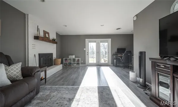 $265,000 | 1877 Osage Drive, Rolla, MO 65401