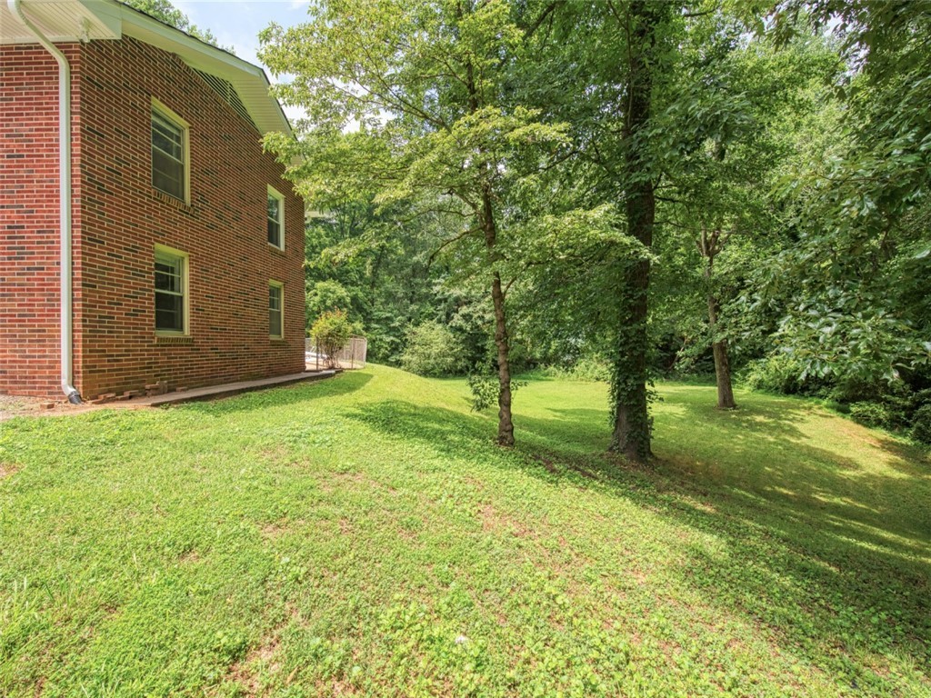 707 North Walnut Street Seneca, SC 29678 - Photo 3 of 50 Gallery Image 3