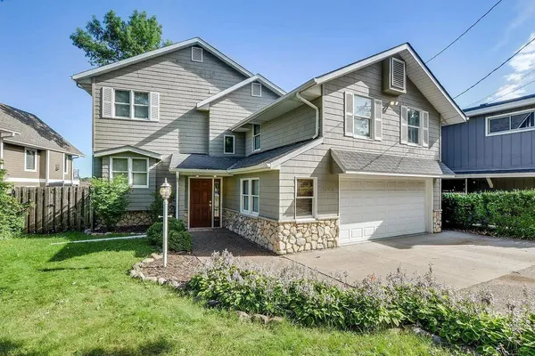 $9,500 | 16926 Grays Bay Boulevard, Minnetonka, MN 55391