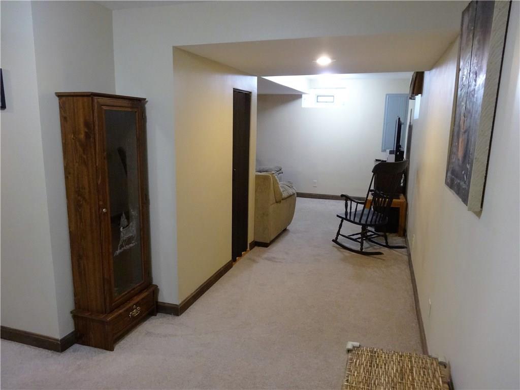 4206 Greenridge Road Pittsburgh, PA 15234 - Photo 18 of 25 Gallery Image 18