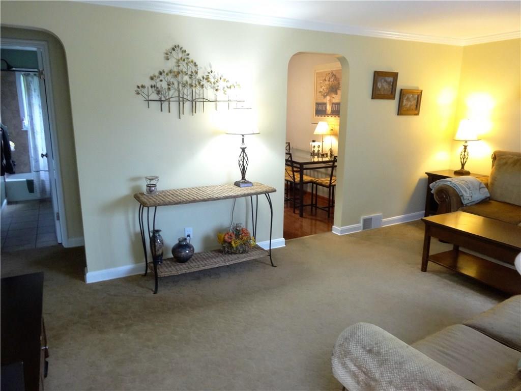4206 Greenridge Road Pittsburgh, PA 15234 - Photo 3 of 25 Living Room