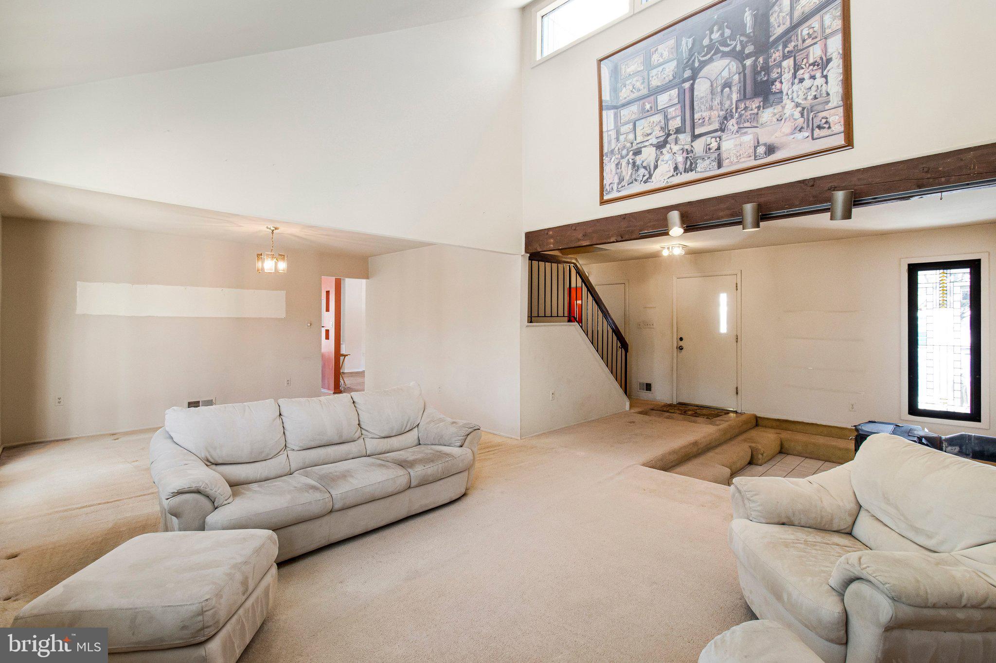 14816 Stonegate Terrace Silver Spring, MD 20905 - Photo 77 of 79 a living room with furniture and a painting