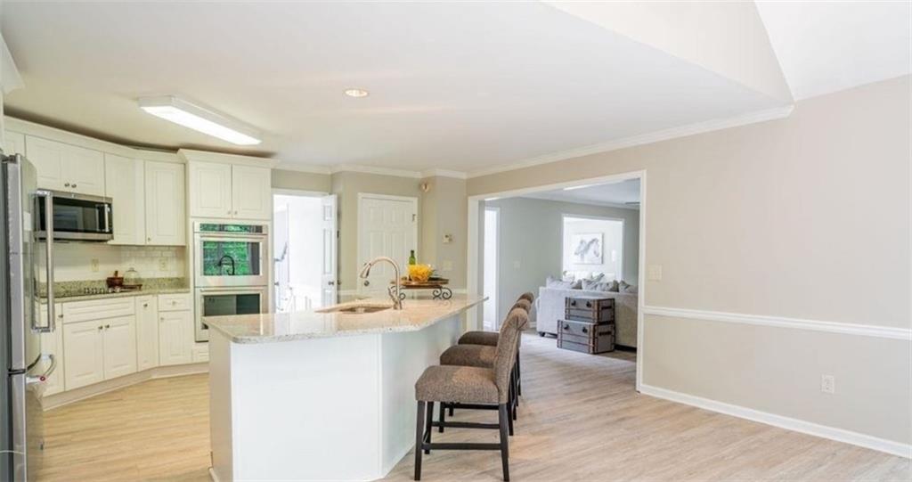 1200 Larson Lane Southwest Marietta, GA 30064 - Photo 9 of 29