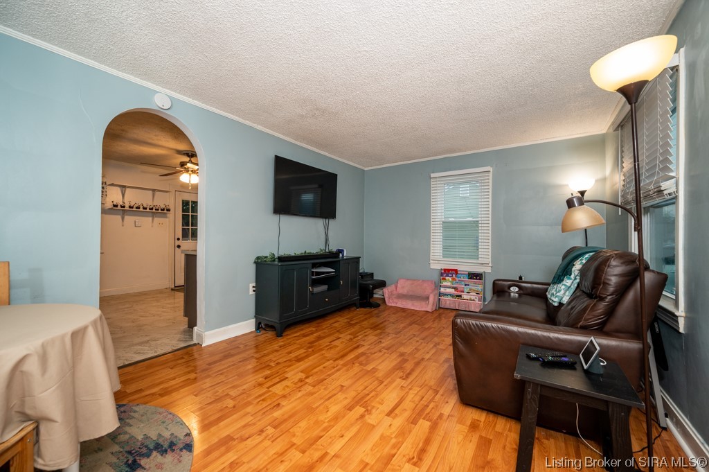 936 Valley View Road New Albany, IN 47150 - Photo 8 of 29 Gallery Image 8
