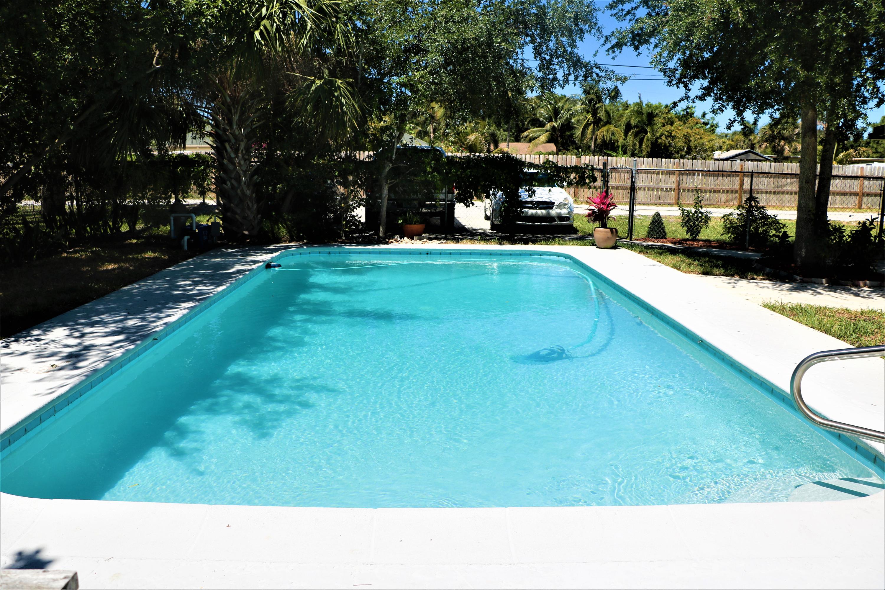 4088 Roemer Road West Palm Beach, FL 33406 - Photo 3 of 6 4088 pool 4