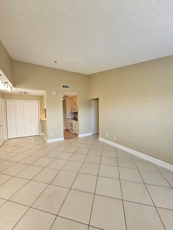 $1,900 | 2317 North Congress Avenue, Unit 33, Boynton Beach, FL 33426