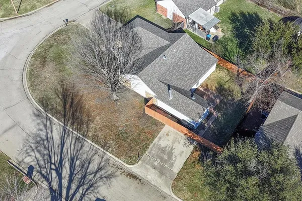 $289,500 | 7408 Canoga Circle, Fort Worth, TX 76137