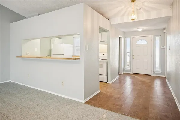 $289,500 | 7408 Canoga Circle, Fort Worth, TX 76137
