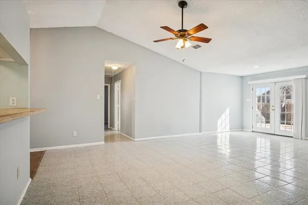 $289,500 | 7408 Canoga Circle, Fort Worth, TX 76137