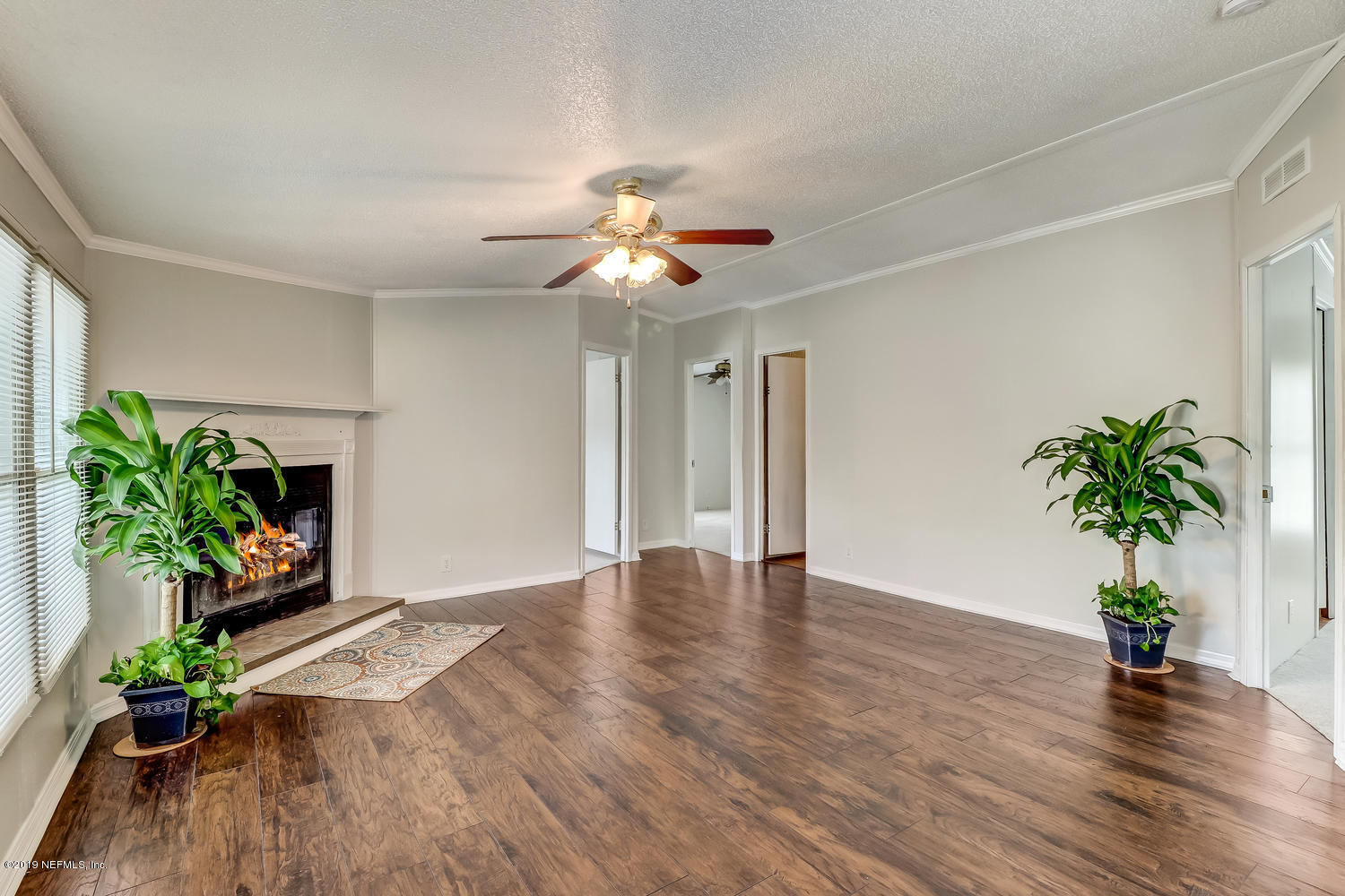85354 Winona Bayview Road Yulee, FL 32097 - Photo 6 of 27 a view of an entryway with wooden floor