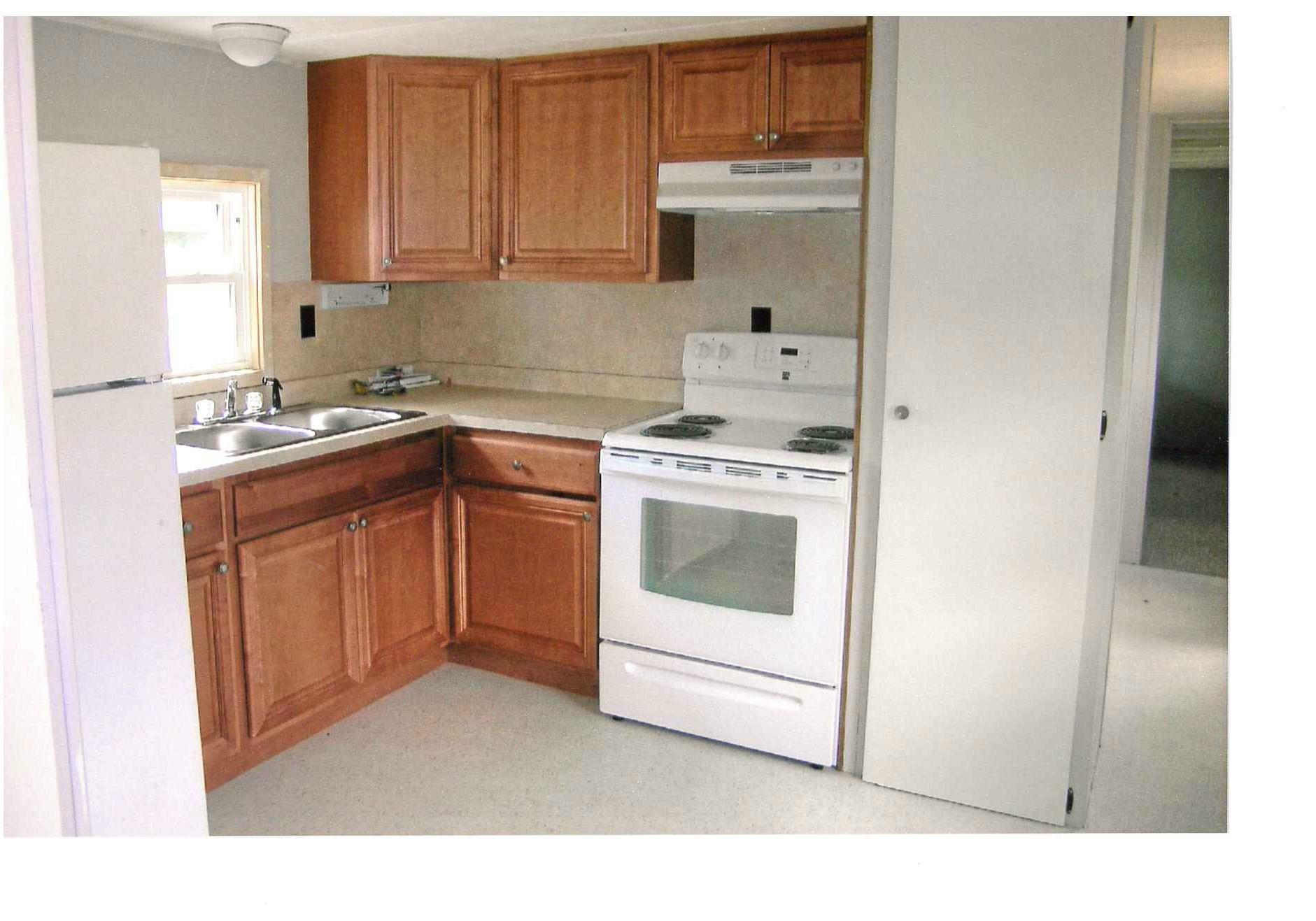 1001 Valley Road Waterford, ME 04088 - Photo 4 of 6 .kitchen_001