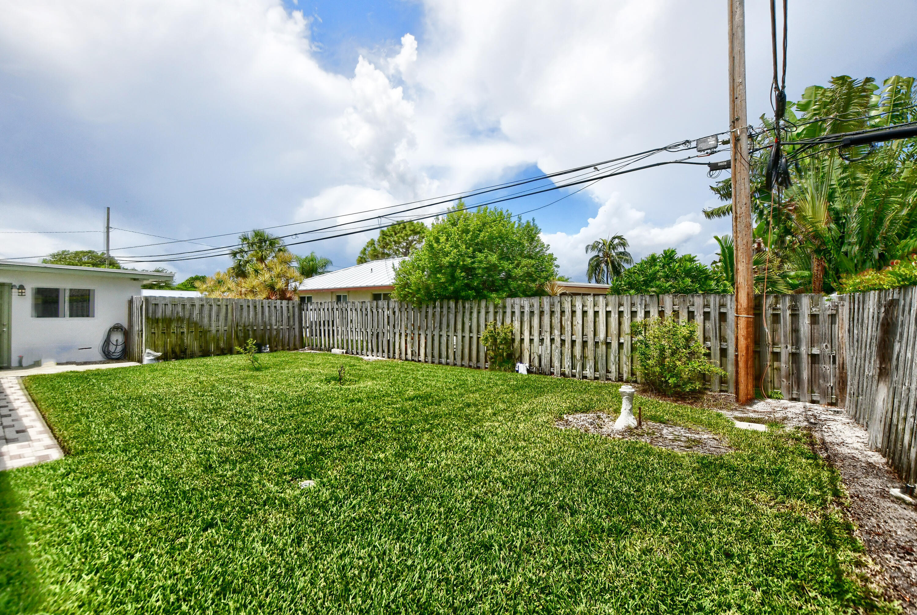 381 Northeast 28th Terrace Boca Raton, FL 33431 - Photo 41 of 56 Rear Yard