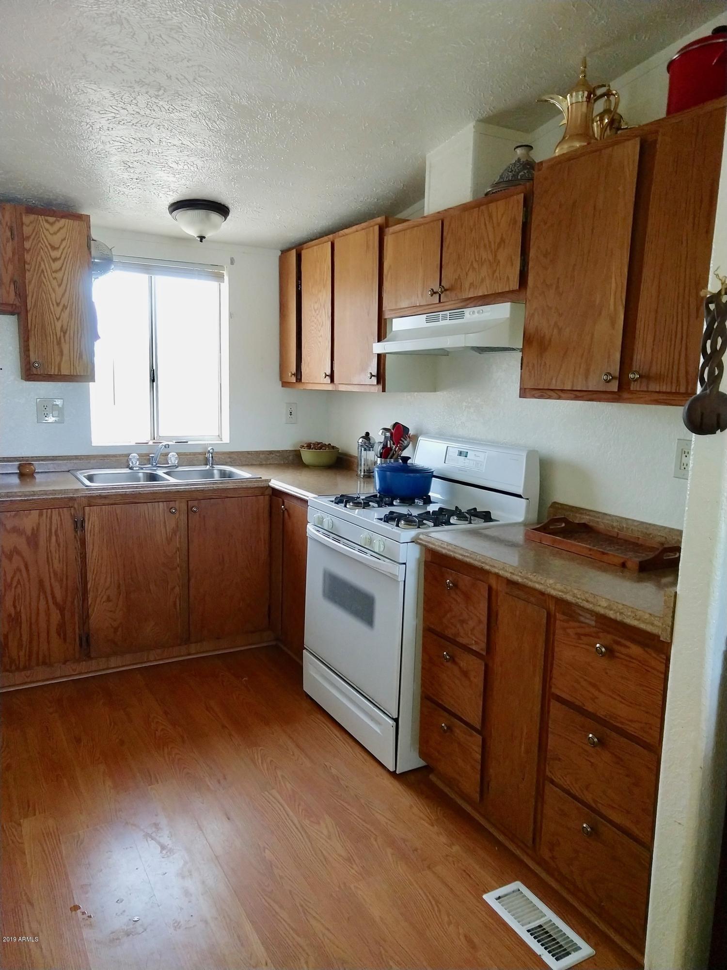 3291 North Ralston Road Maricopa, AZ 85139 - Photo 10 of 25 Kitchen 1