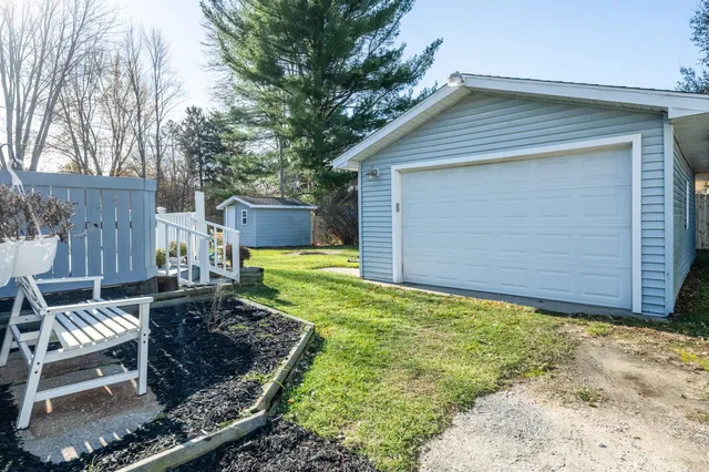 $259,000 | 4568 Wil-O-Paw Drive, Coloma, MI 49038