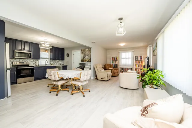 $259,000 | 4568 Wil-O-Paw Drive, Coloma, MI 49038