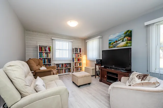 $259,000 | 4568 Wil-O-Paw Drive, Coloma, MI 49038