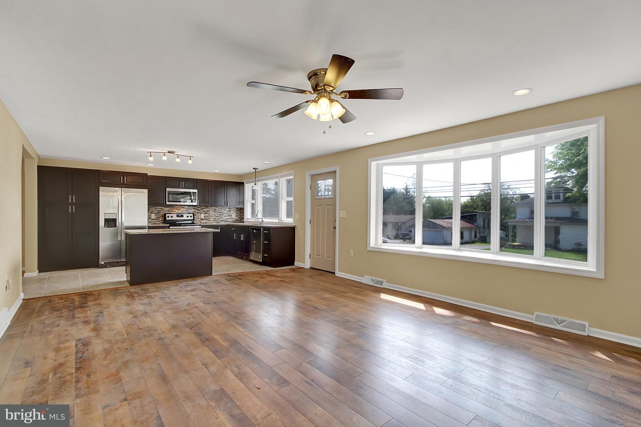 1625 East Canal Road Dover, PA 17315 - Photo 3 of 26 Gallery Image 3