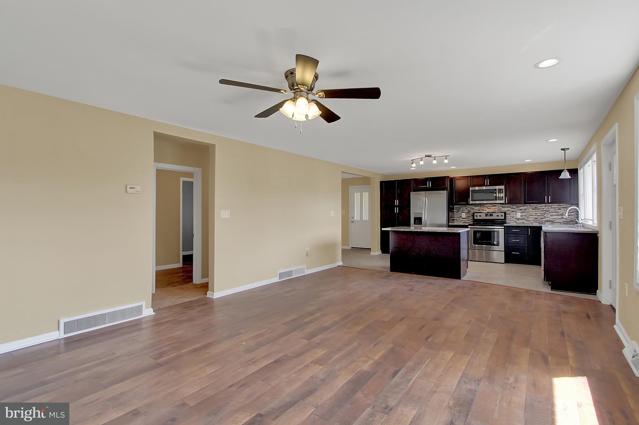 1625 East Canal Road Dover, PA 17315 - Photo 4 of 26 Gallery Image 4