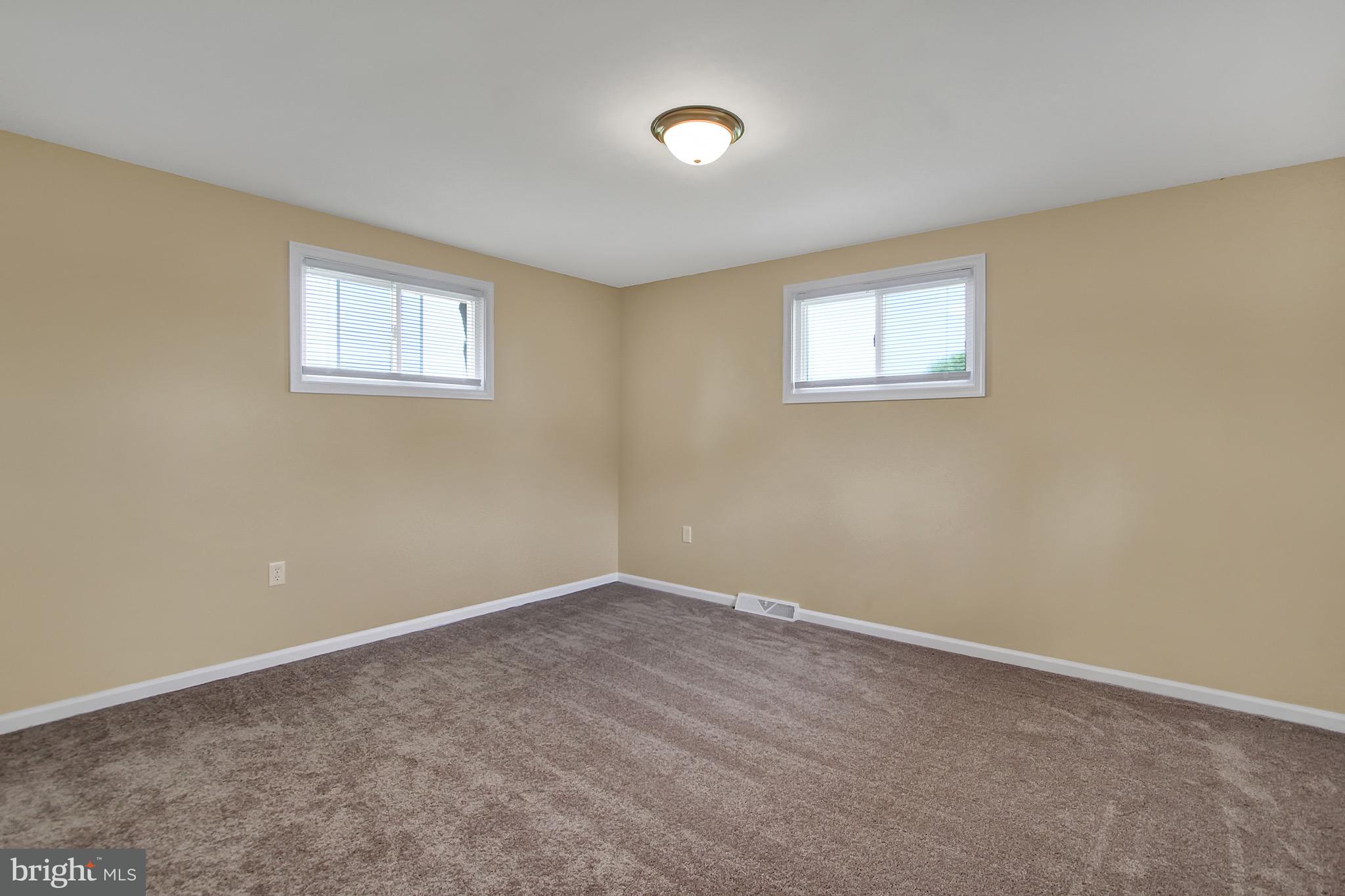 1625 East Canal Road Dover, PA 17315 - Photo 10 of 26 Gallery Image 10