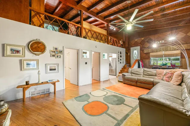 $399,900 | 409 West Lakeview Drive, Nineveh, IN 46164