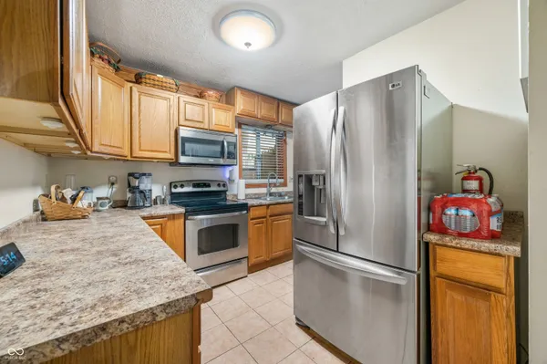 $399,900 | 409 West Lakeview Drive, Nineveh, IN 46164