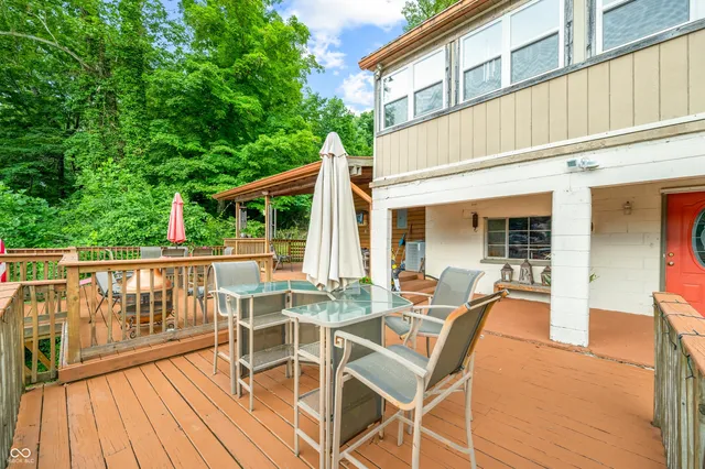 $399,900 | 409 West Lakeview Drive, Nineveh, IN 46164