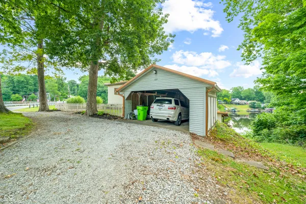 $399,900 | 409 West Lakeview Drive, Nineveh, IN 46164