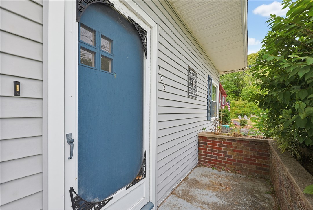 102 Grace Street Woonsocket, RI 02895 - Photo 3 of 44