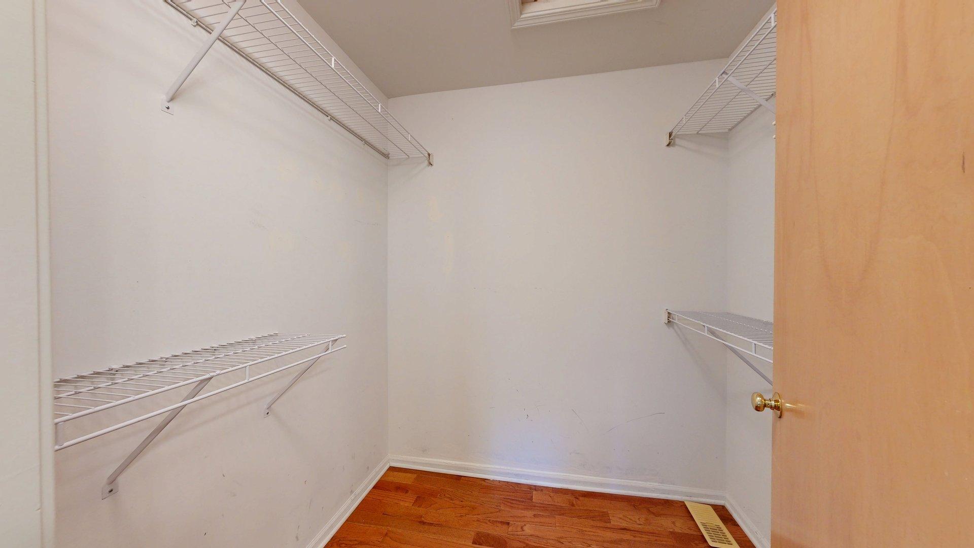 3393 Cromwell Road Ann Arbor, MI 48105 - Photo 20 of 32 3393-Cromwell-Rd-07252025_100957