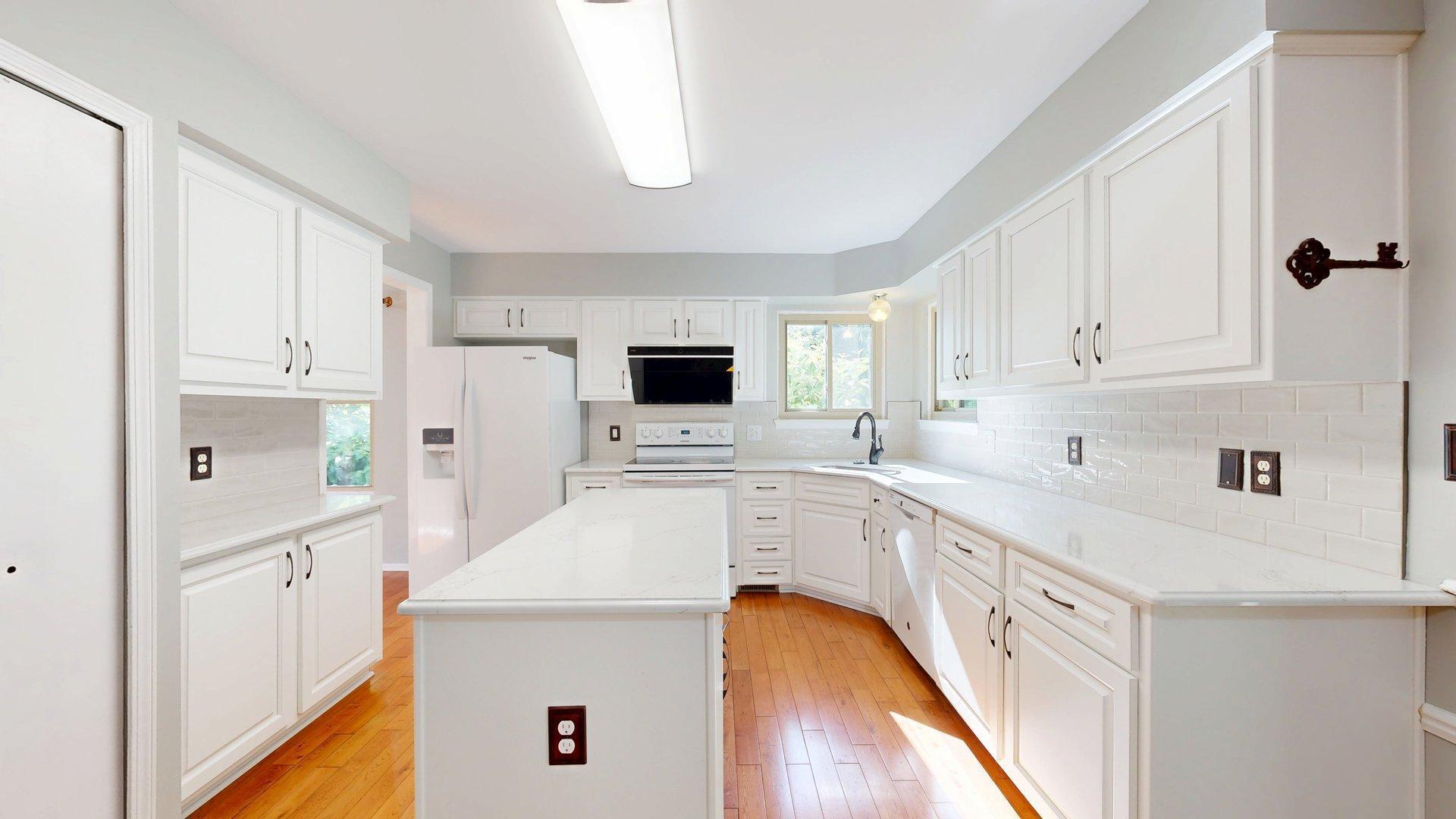3393 Cromwell Road Ann Arbor, MI 48105 - Photo 3 of 32 3393-Cromwell-Rd-07252025_100435