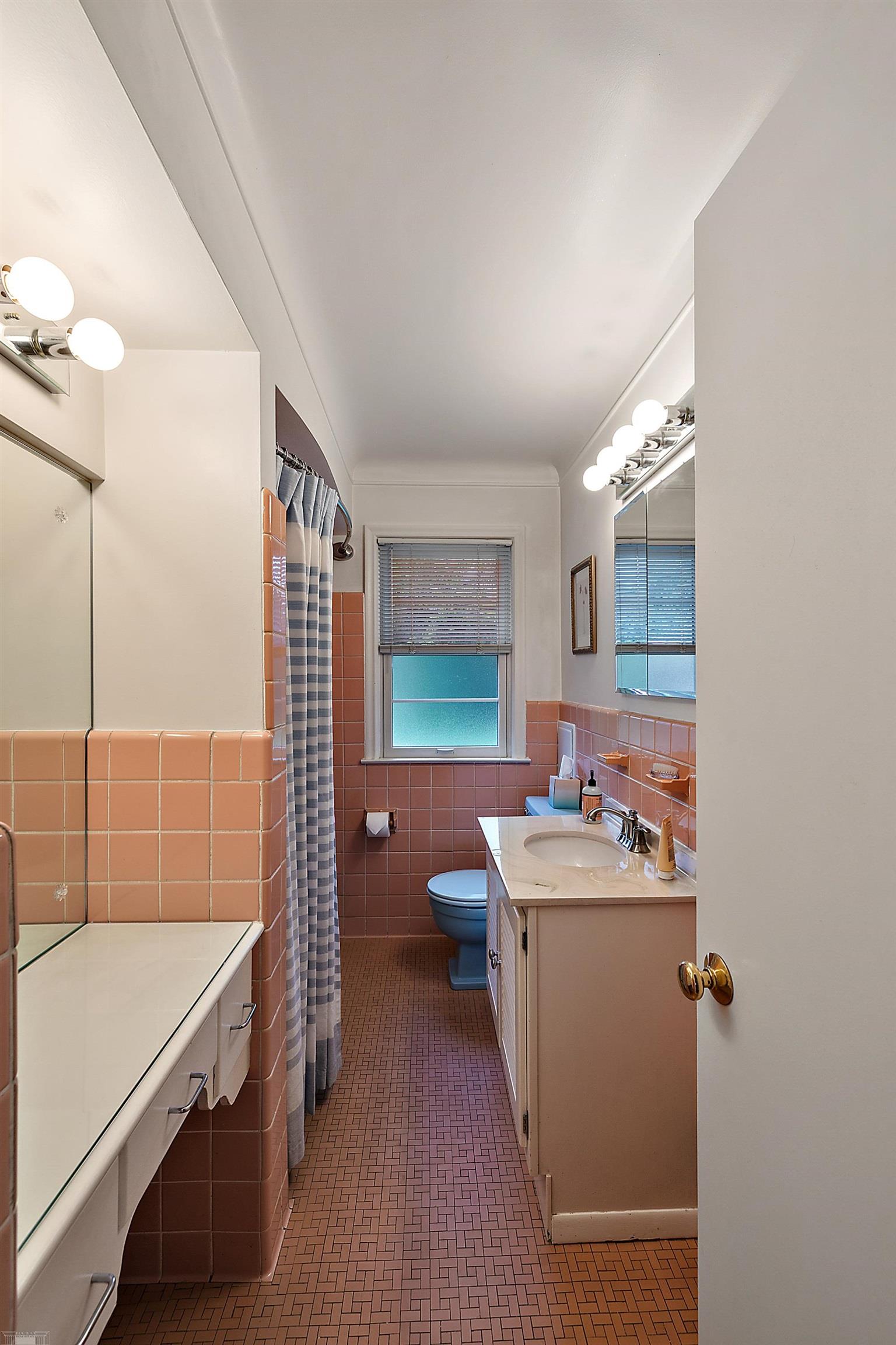 1437 Torrey Road Grosse Pointe Woods, MI 48236 - Photo 29 of 60