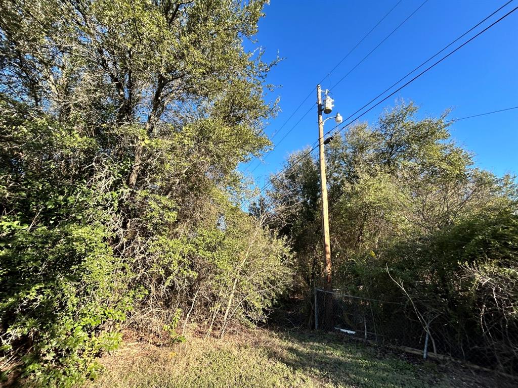 734-735 Cherry Road Whitney, TX 76692 - Photo 25 of 27 a view of a pathway of a house