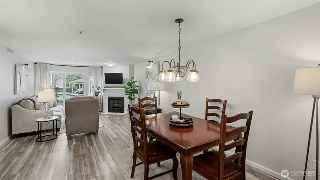 $480,000 | 250 Northwest Dogwood Street, Unit E102, Issaquah, WA 98027