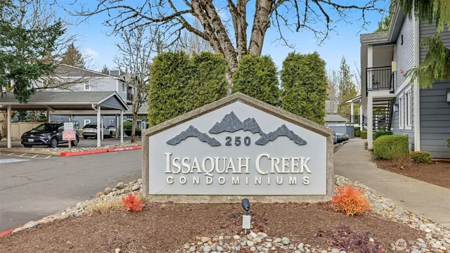 $480,000 | 250 Northwest Dogwood Street, Unit E102, Issaquah, WA 98027