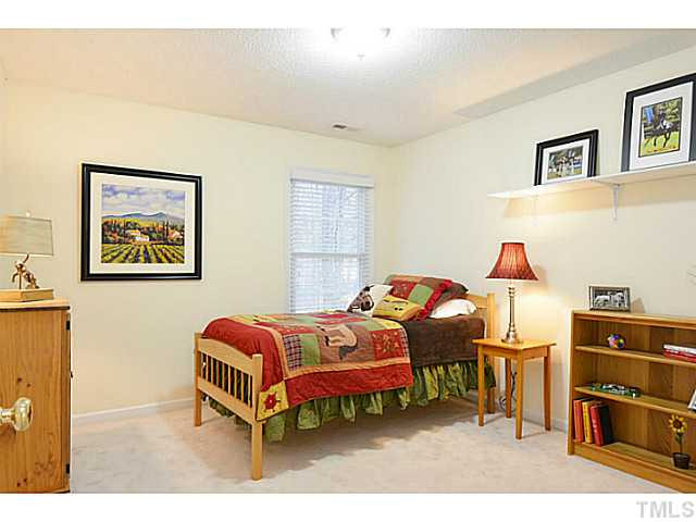 7916 Verona Place Raleigh, NC 27613 - Photo 18 of 23 Photo 18